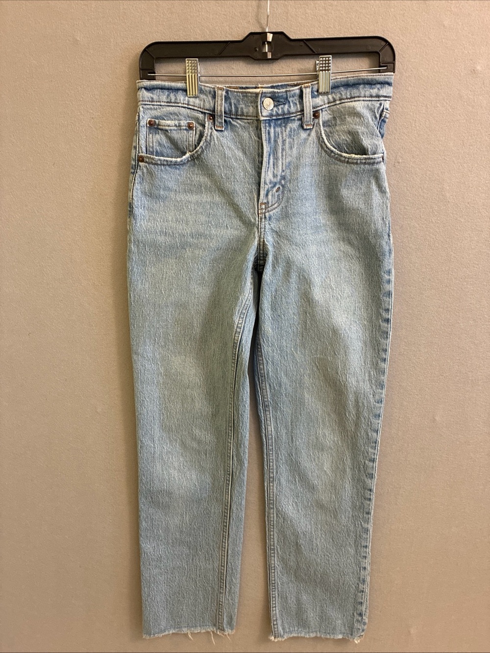 Abercrombie & Fitch - The 90’s Light Blue Mid-Rise Straight Jeans 27 4R